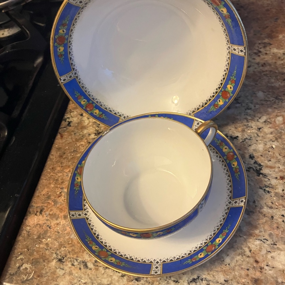 Limoges Superieur France Jardin Bleu cup saucer & dessert plate ❤️❤️